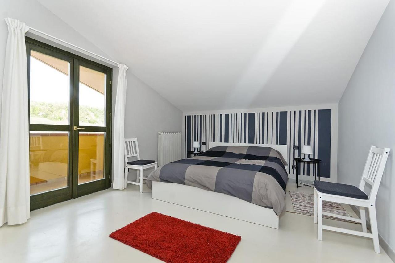 Langhe Belvedere Apartment Monforte dʼAlba Esterno foto